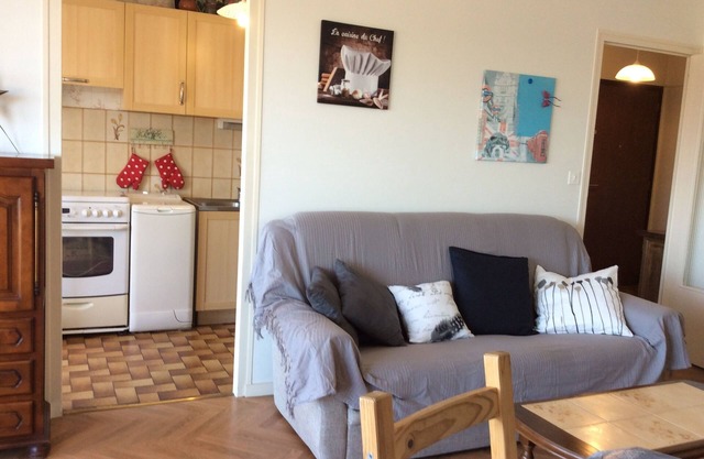 T3 60m2 + Balcony, 2 bedrooms, city center, 5mns from the Spa, Clear, Quiet