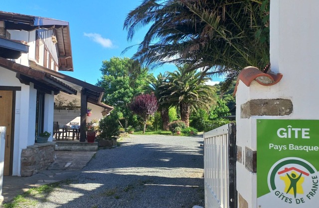 T3 + Basque Coast terrace (furnished with tourism classified 3 *) sea and mountain