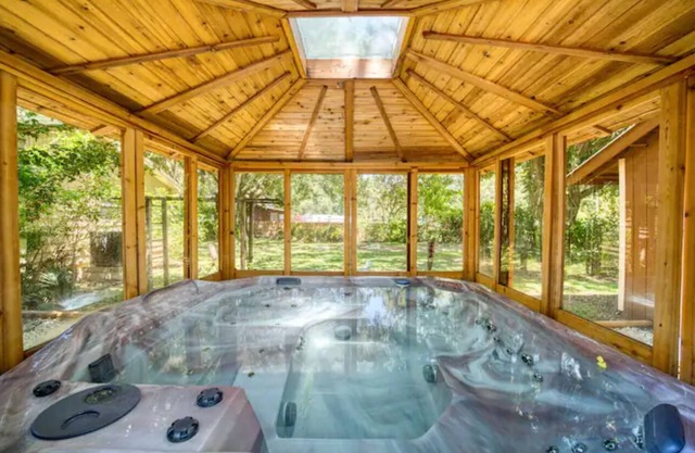 Tampa fun filled pool jacuzzi home Busch gardens