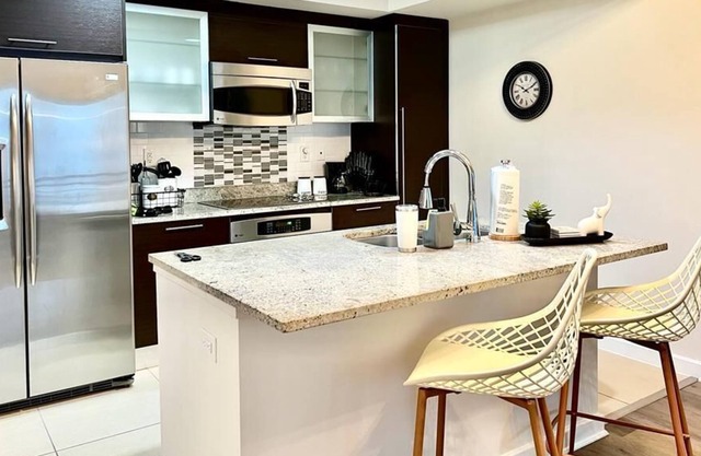 Tampa luxury Pad! D/twn Channelside 1BR/POOL/GYM