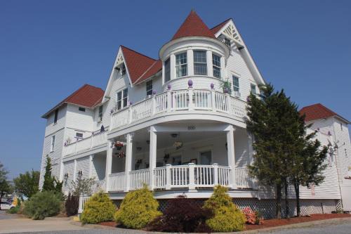 Tavern on the Bay Hotel - Albert Anastasia Suite