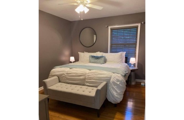 "TCB" of Graceland 4 bedroom 2 bath Cozy home!