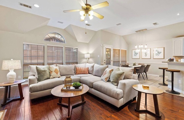 TCH - Spacious 4bd/3ba home in Highland Village