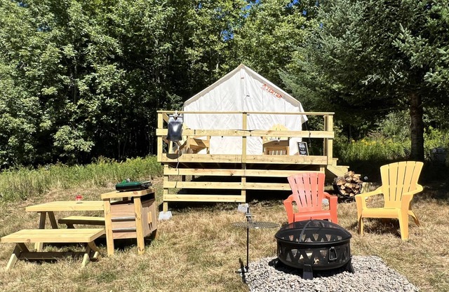 Tentrr Signature Site - Hillside Retreat
