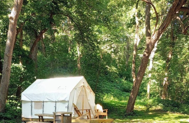 Tentrr State Park Site - Nebraska Ponca State Park - Woodland K - Single Camp