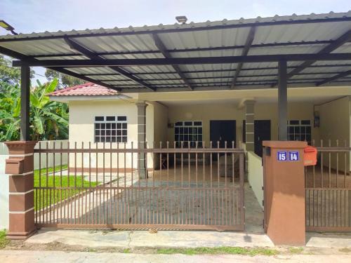 Teratak Desa Cemerlang 1