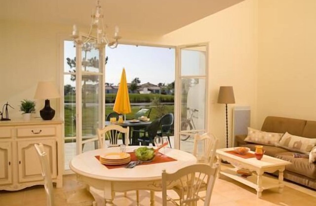 Terrace, parking, 77m², Saint Gilles Croix de Vie