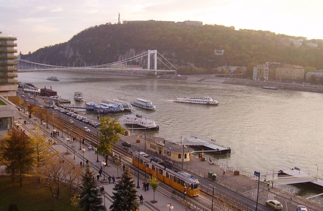 Terrace with exceptional panorama on the Danube