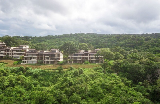 Terraza L2 · Ultra Luxury Condo *Guacalito *DayPass Included*Pool *Housekeeping