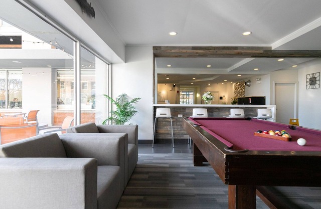 Terrific Edgewater 1BR w/Fitness Center, Lounge & W/D, by Bluedground