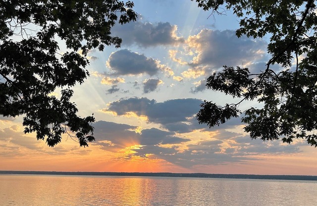 Thanksgiving on Angus Point.A beautiful spot to give thanks! Book now