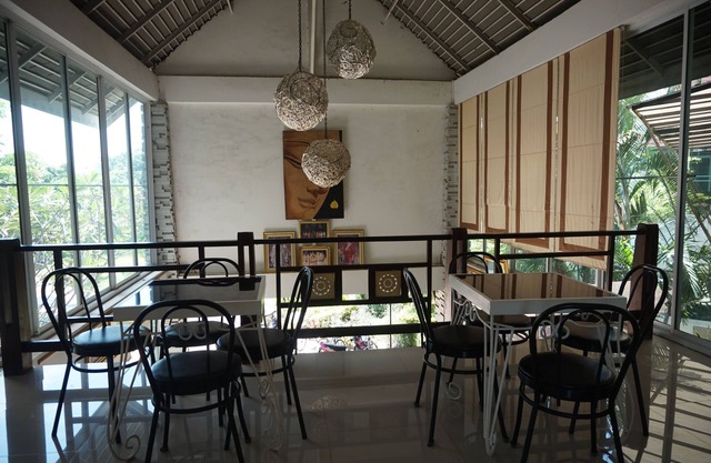 Thatphanom Place