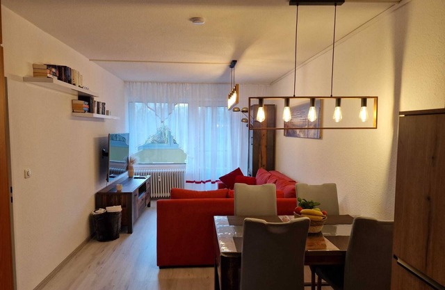 The 40 m&sup2; apartment (west side) is on the 1st floor in the house "Schleswig". It is suitable for a maximum of 4 people, ideal for a small family. In the living room of this bright and friendly apartment there is a sofa bed for 2 people.