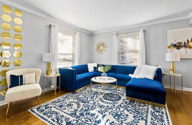 The adorable Kansas City Coach House is cozy, clean, and comfortable