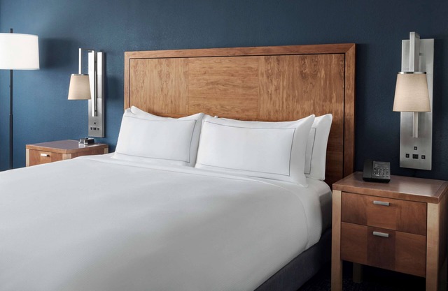 The Alloy King of Prussia - a DoubleTree by Hilton