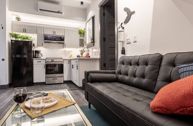 The Art Loft @Keystone Modern 1 Bed/1BA Studio