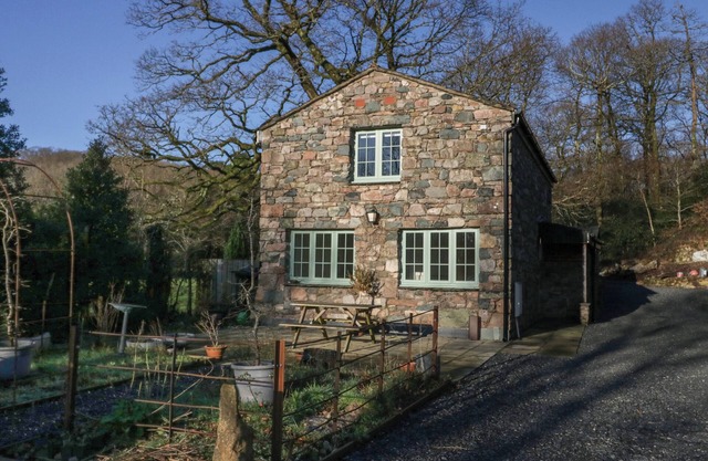 THE BARN, family friendly, country holiday cottage in Nether Wasdale