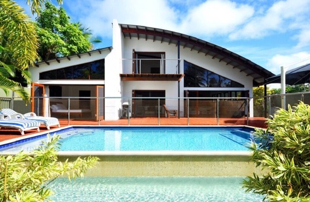 ‘The Barrington’ Located on the pristine shores of Wongaling Beach,