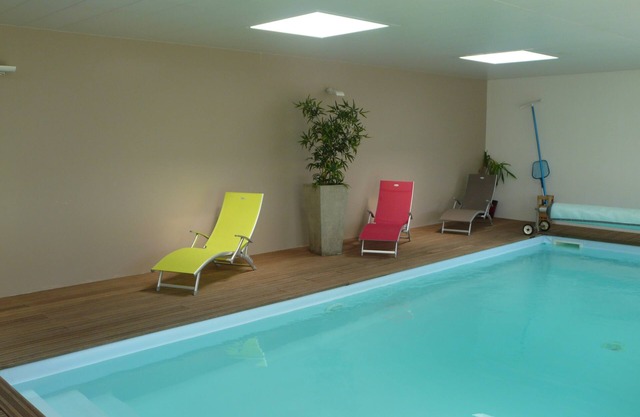 The bay house with heated indoor pool