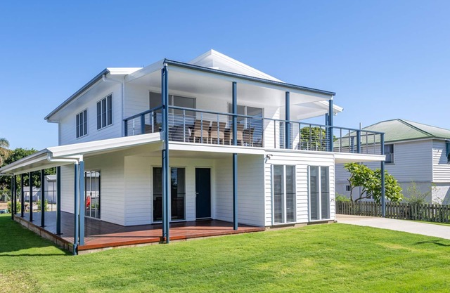 The Beach House - 16 Clarke Street