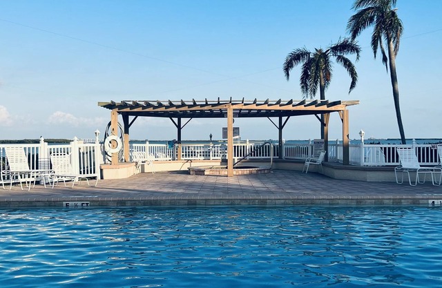 THE BEACH IS WAITING! 5 mins to various beaches . Available April 15th 2024
