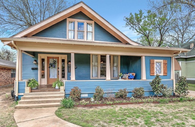 The Beverly 20th Century home located near Historic Downtown Denison.