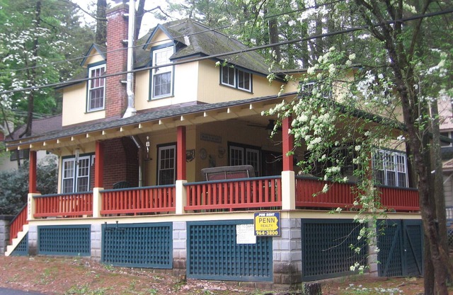 The Big Porch on Boehm