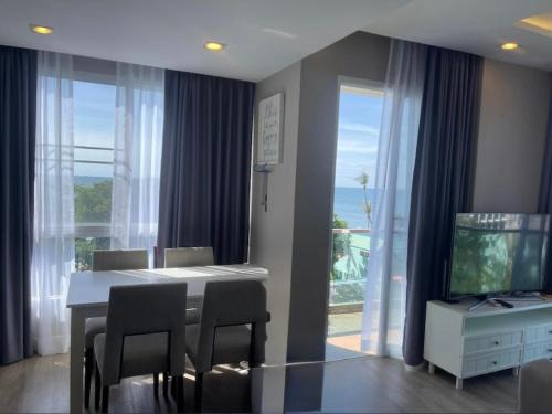 The Blu X Ocean view Family top floor