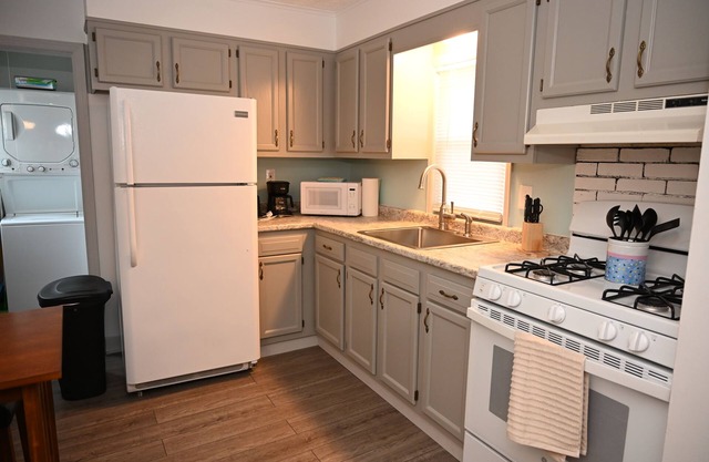 The Blue Cottage seaside short term rental
