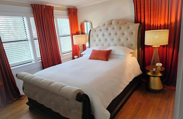 The BlueStone, Charming 3-bedroom house in delightful Central Abilene