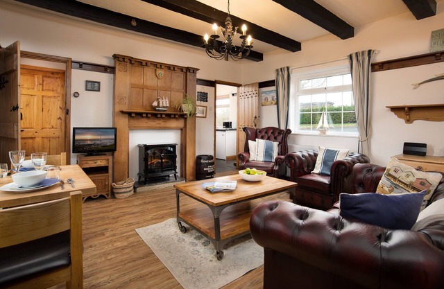 The Bothy - sleeps 4 guests in 2 bedrooms
