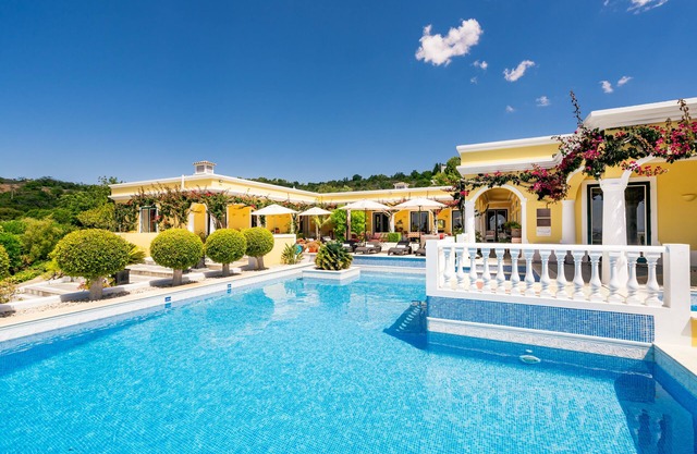 The BougainVilla is privately situated and an absolute jewel in the Algarve.