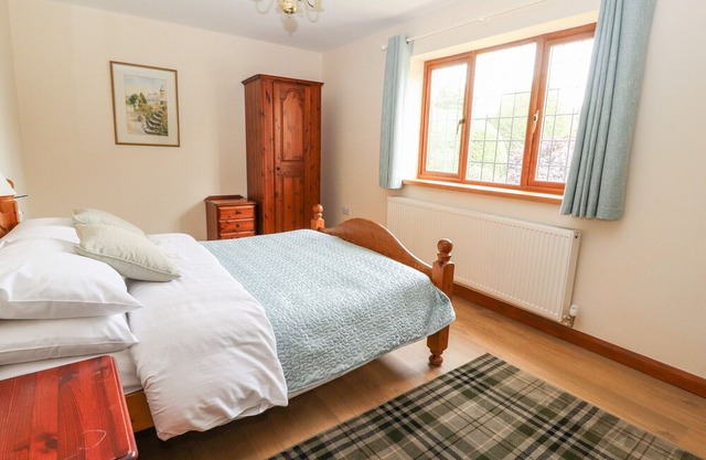 The Brambles, BANGOR-ON-DEE