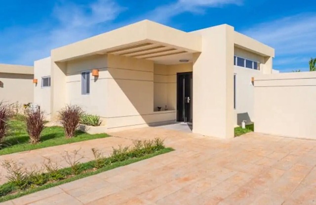 The Caribbean Paradise - 3 bed, 3 Bath and Poolnn