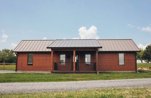 The Caribou Cabin - Hidden Acres Cabins