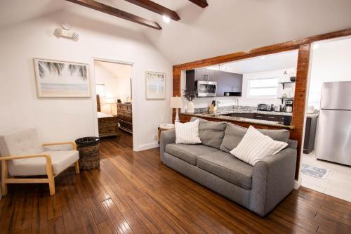 The Caroline Suite