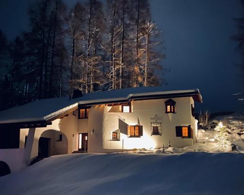 The Chalet Davos, Chesa Surlej