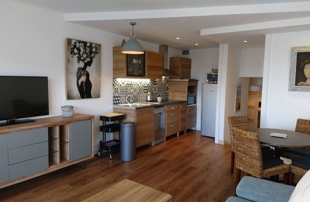The charm of a rental with stunning sea views in Bénodet