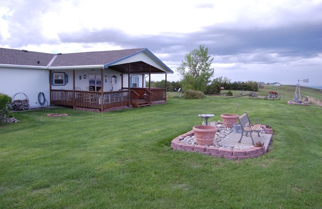 "The Cliff House" at Lake Mac - Fabulous View with Lots of On-Site Activities