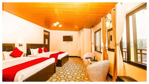 The !Comfortable! Darjeeling Mountain View Room