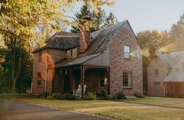 The Conestoga Cottage | Hot Tub, Rustic Charm, Near Downtown Lancaster