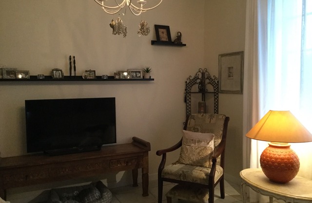 THE CORNER - - Bed, Breakfast & Bicycles!