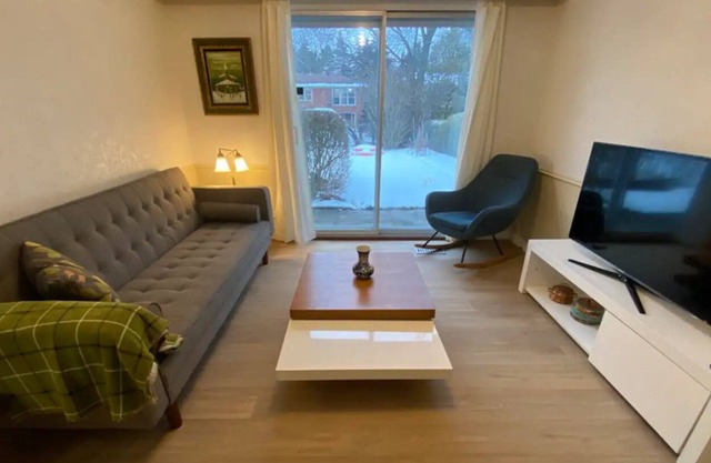 The Cozy Apartment Style Home