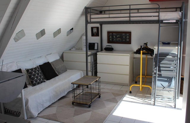 The dolmen studio