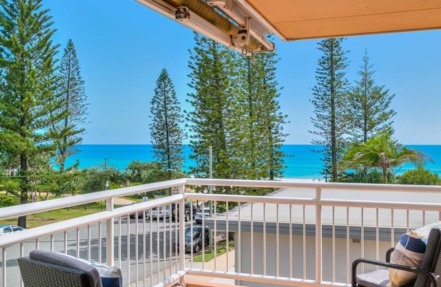 The Dune Apartments 6 - Tugun Beachside - Min. 3 Night Stays