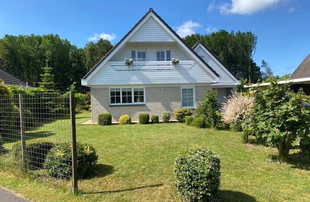 The Dutch Green View Villa - BOOK NOW - 2 free bikes during Summer