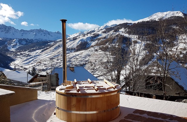 The escape, an exceptional chalet in front of the slopes