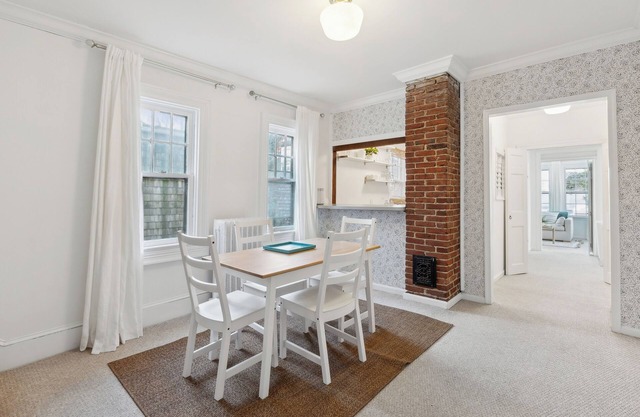"The Flat" Apartment in Colonial Historic District, Annapolis.