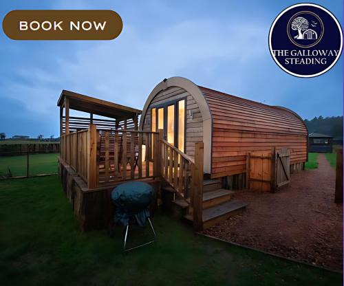 The Galloway Steading - The Herons Nest, secure garden and with Hot Tub and Fire Pit
