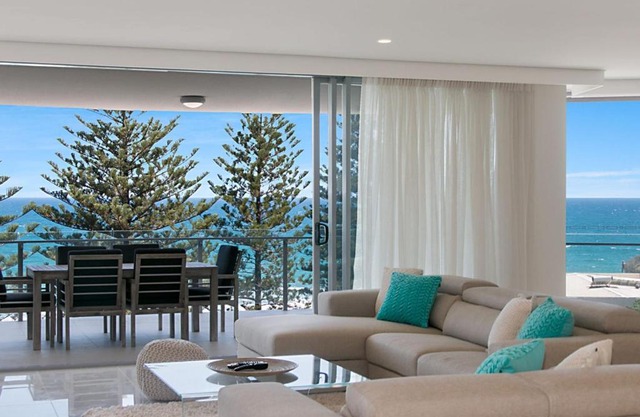 The Garland Unit 702 Beachfront Apartment in Rainbow Bay Coolangatta